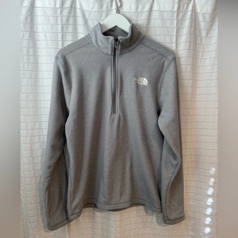 The North Face Men's/Unixex Gray Half Zip Fleece Sweater Size Medium